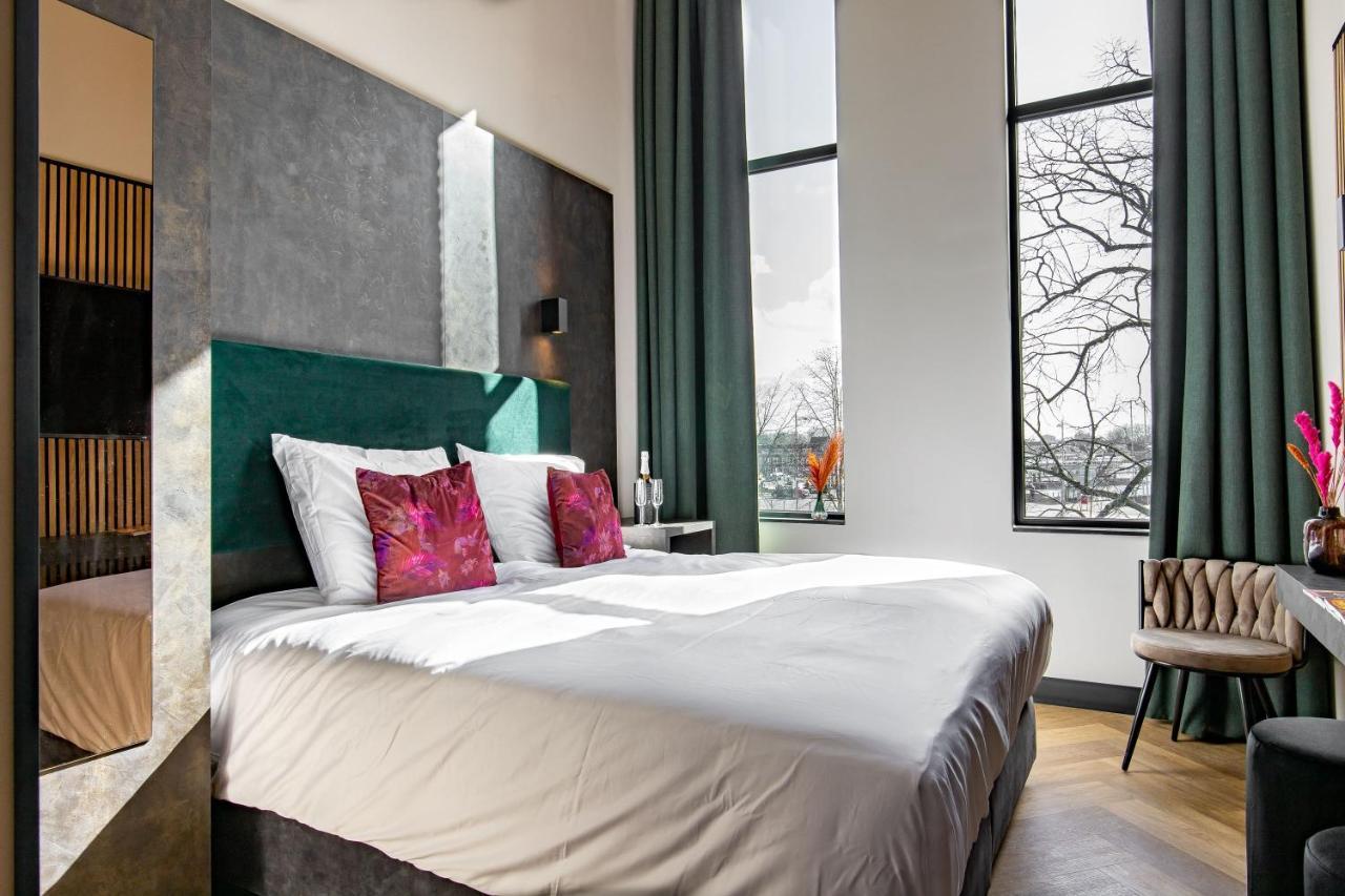 Monument Hotel 赞丹 外观 照片