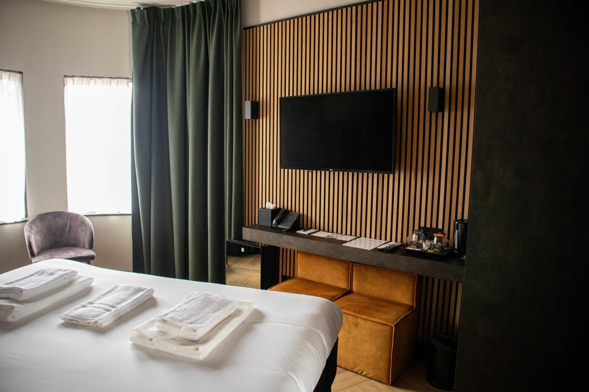 Monument Hotel 赞丹 外观 照片
